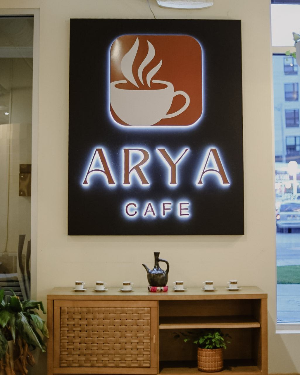 Arya Cafe 1