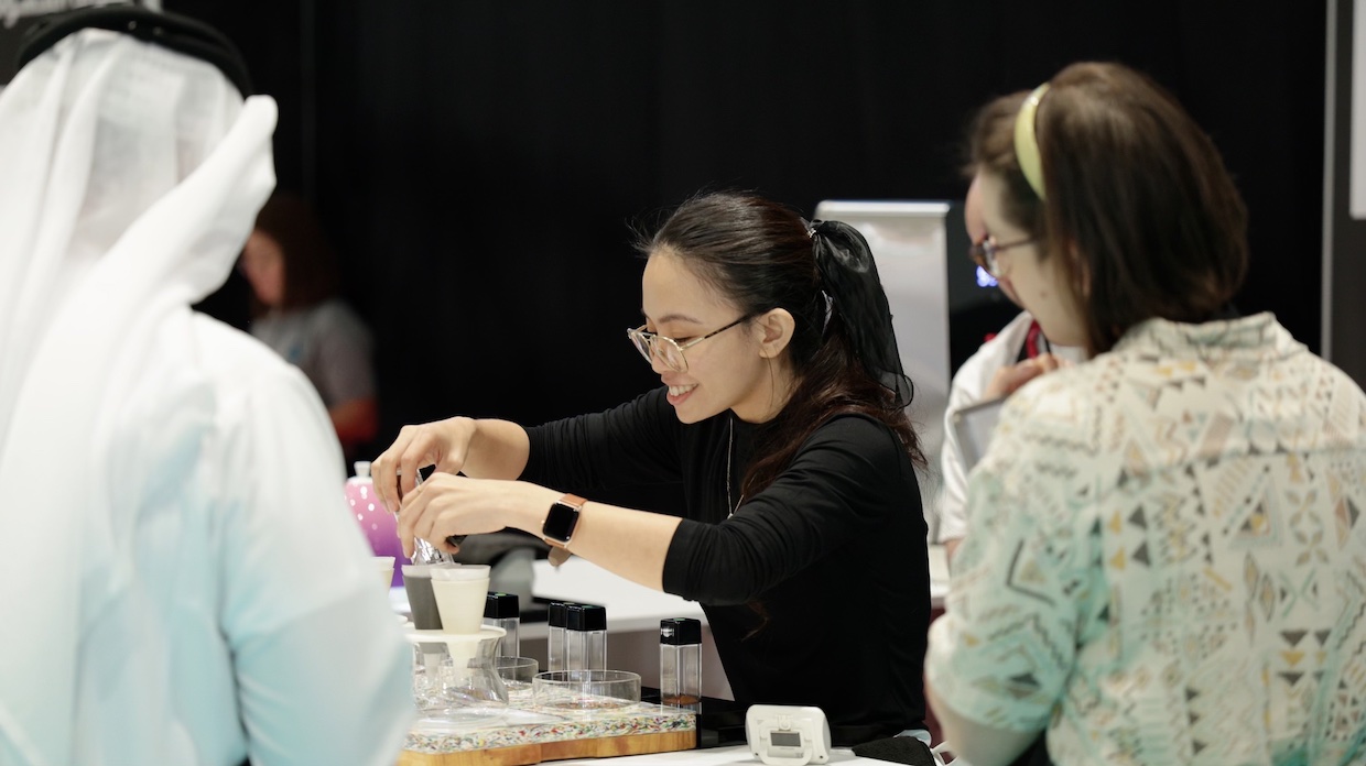 Binocular dripper competition