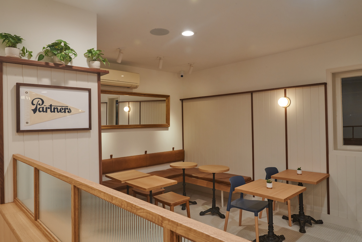 Partners Coffee Bedford Brooklyn seating